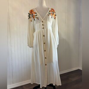 Flying Tomato Cream Colored V-Neck Mini Dress Size Medium